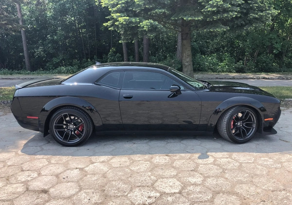 Dodge Challenger cena 390000 przebieg: 1695, rok produkcji 2019 z Szydłowiec małe 781